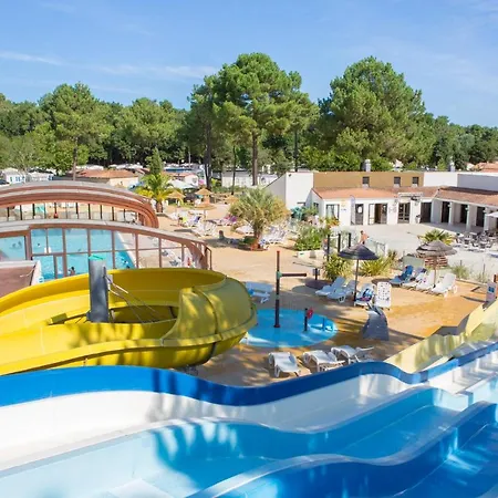Izicamp Mobil-home A Les Bains Κάμπινγκ *