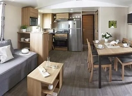 Κάμπινγκ Izicamp Mobil-home A Les Bains Ronce-les-Bains