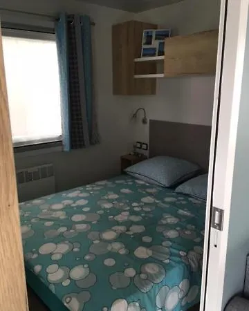 Κάμπινγκ Izicamp Mobil-home A Les Bains *
