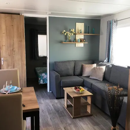 Κάμπινγκ Izicamp Mobil-home A Les Bains
