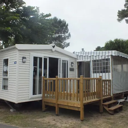Κάμπινγκ Izicamp Mobil-home A Les Bains Ronce-les-Bains
