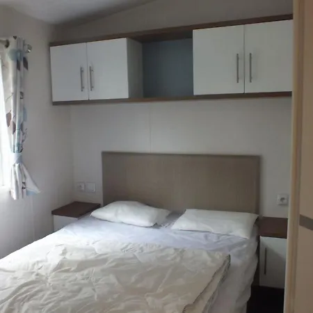 Izicamp Mobil-home A Les Bains * Ronce-les-Bains
