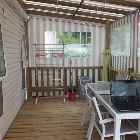 Izicamp Mobil-home A Les Bains * Ronce-les-Bains
