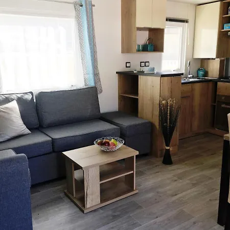 Izicamp Mobil-home A Les Bains *