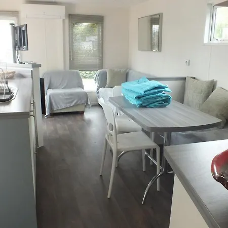 Izicamp Mobil-home A Les Bains Κάμπινγκ Ronce-les-Bains